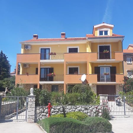 קרס Apartmani Ana מראה חיצוני תמונה