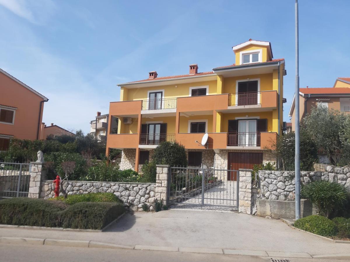 קרס Apartmani Ana מראה חיצוני תמונה