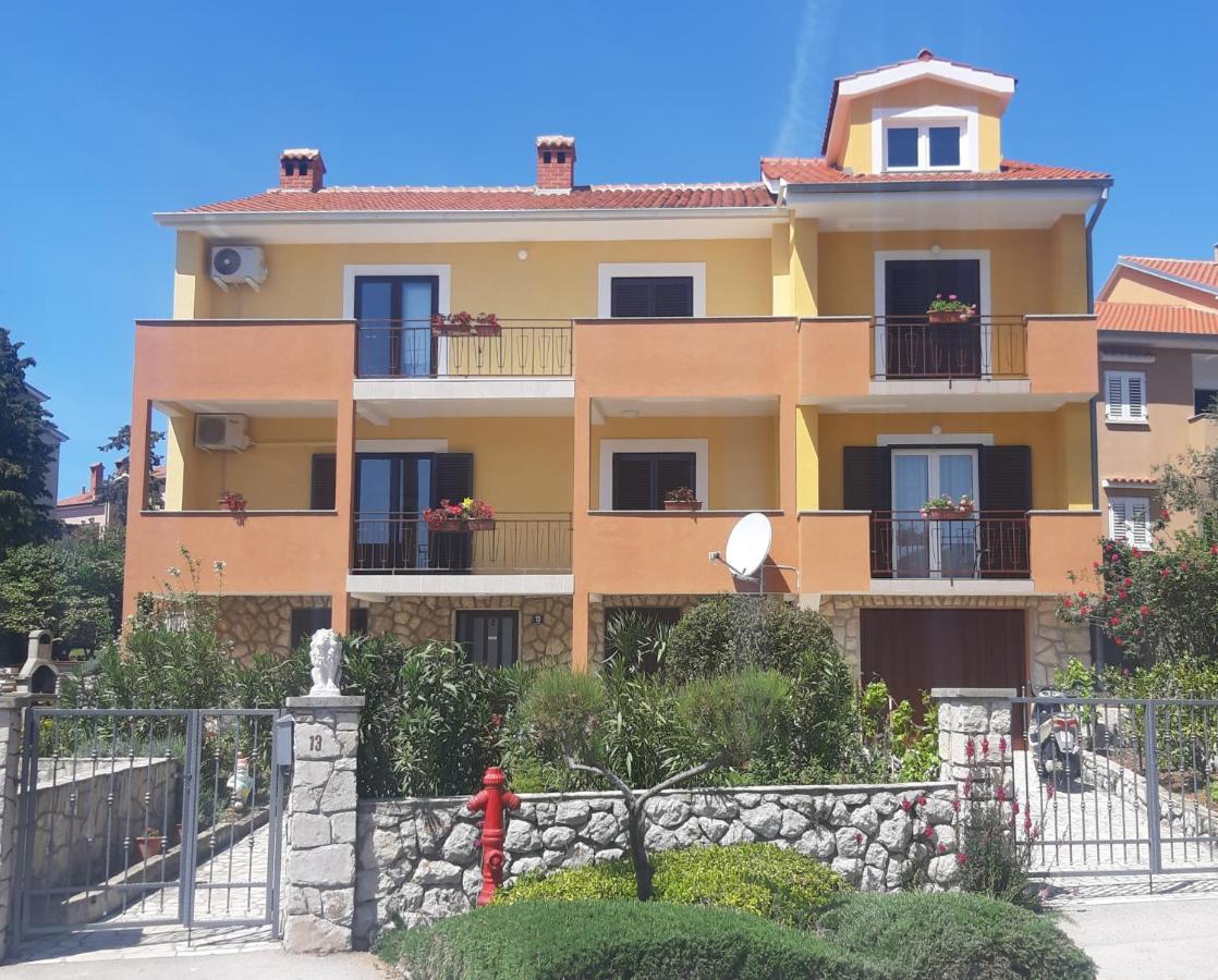 קרס Apartmani Ana מראה חיצוני תמונה