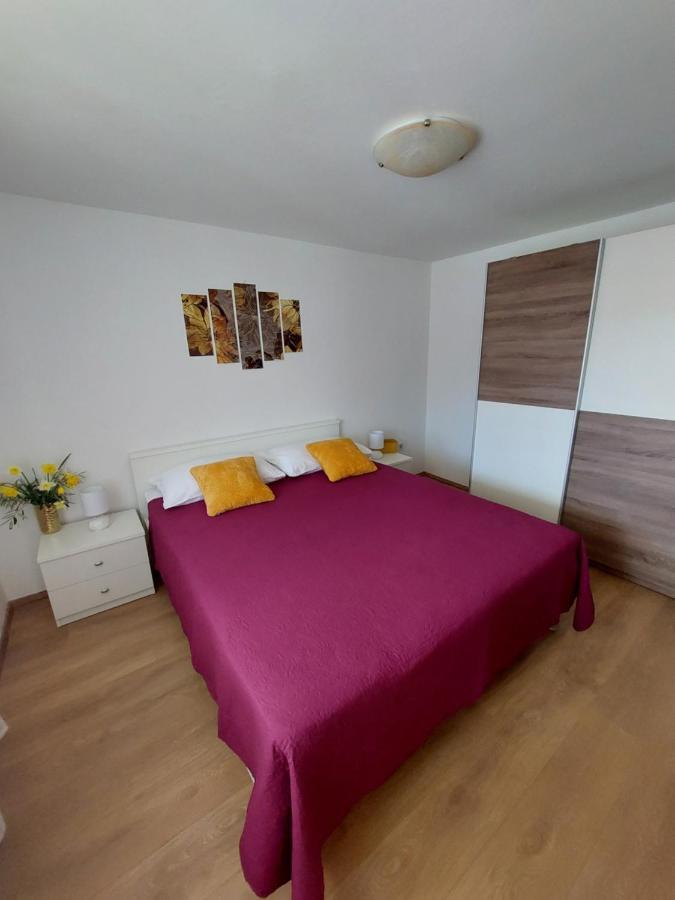 קרס Apartmani Ana מראה חיצוני תמונה