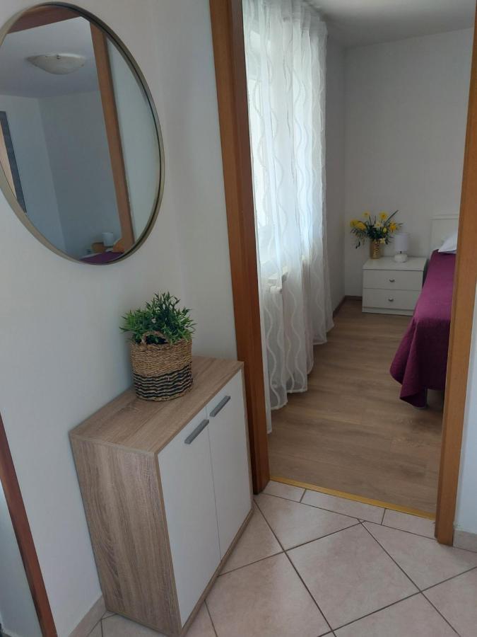 קרס Apartmani Ana מראה חיצוני תמונה