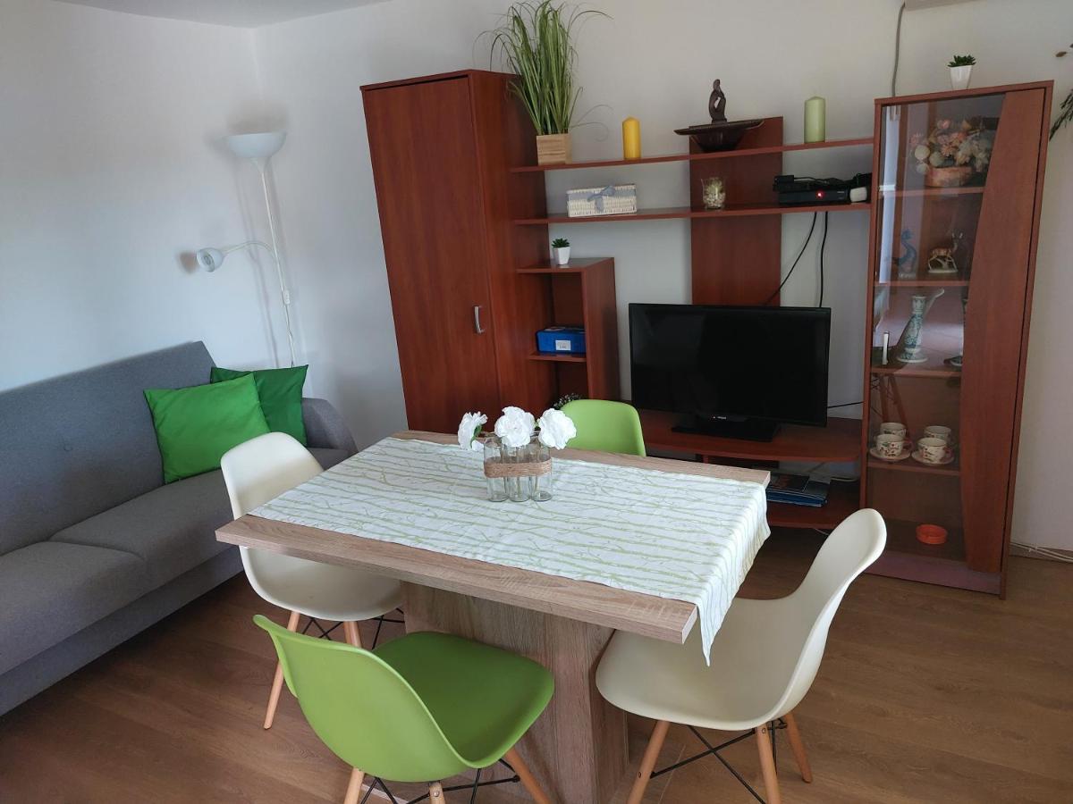 קרס Apartmani Ana מראה חיצוני תמונה