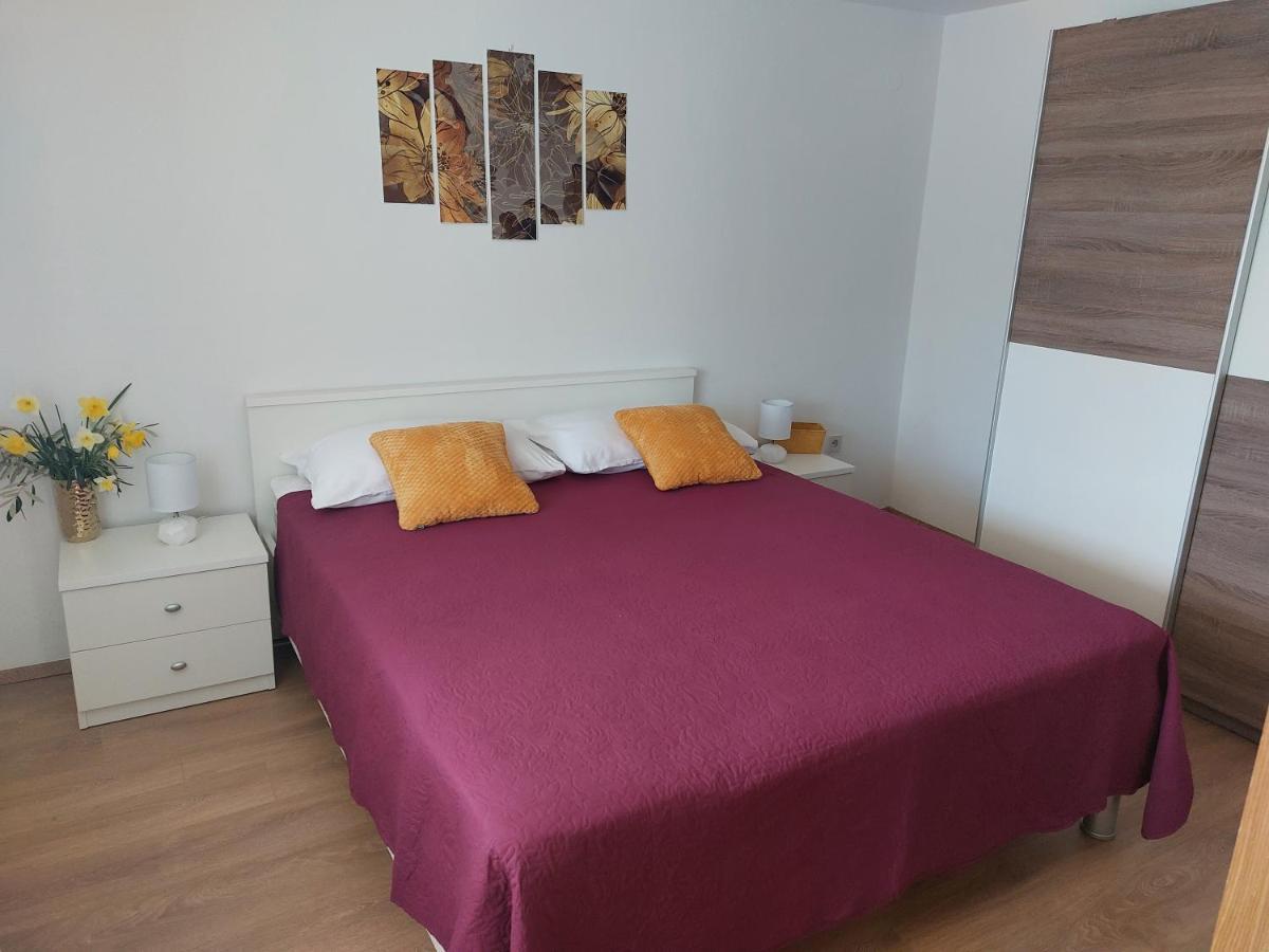 קרס Apartmani Ana מראה חיצוני תמונה