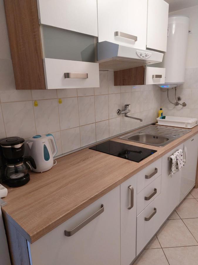 קרס Apartmani Ana מראה חיצוני תמונה