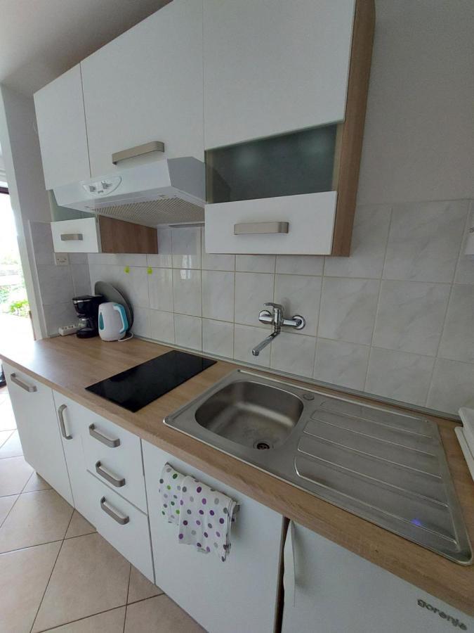 קרס Apartmani Ana מראה חיצוני תמונה