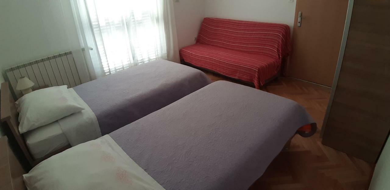 קרס Apartmani Ana מראה חיצוני תמונה